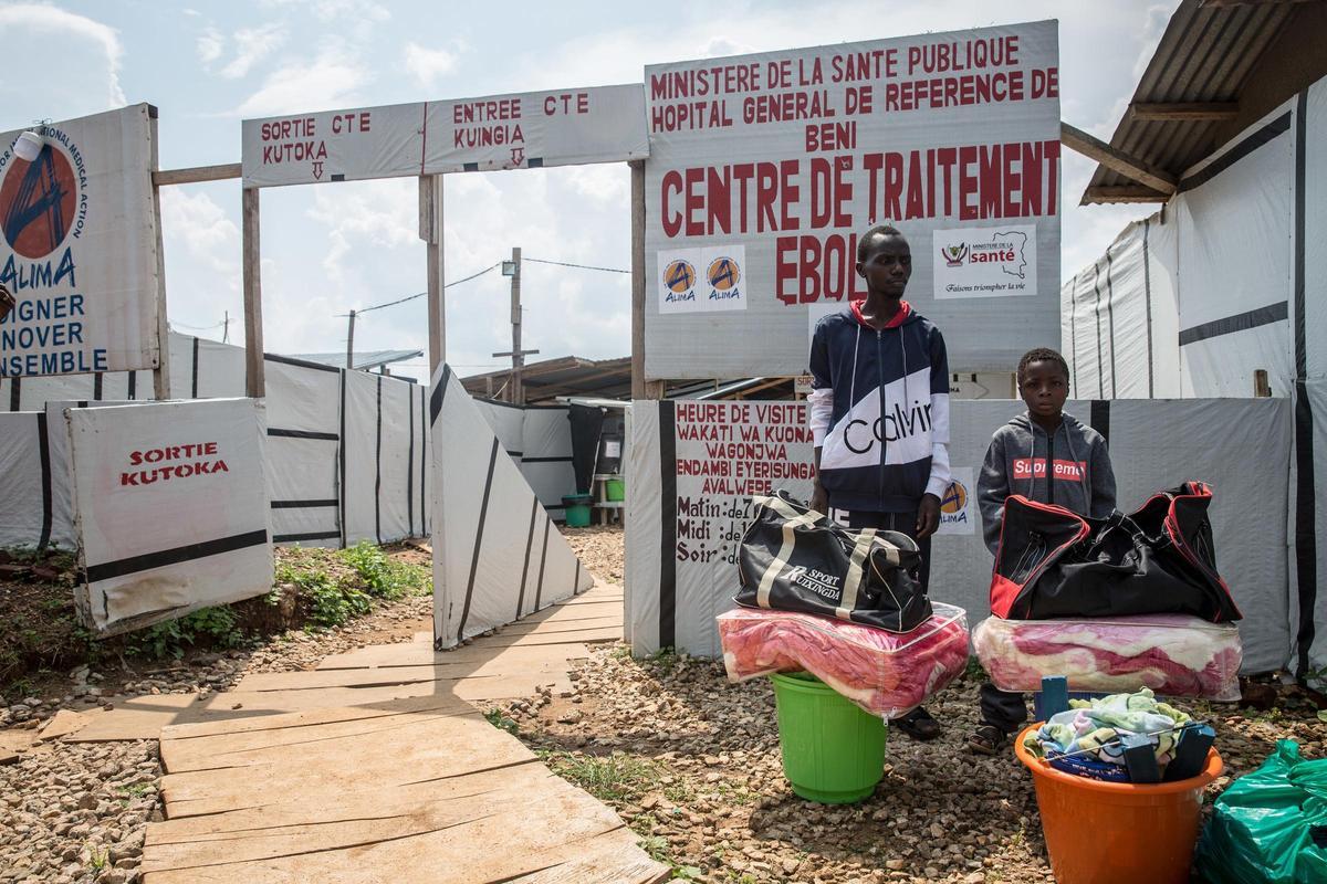 El nuevo brote de ébola en RD Congo desborda la respuesta sanitaria: "La situación epidemiológica es poco clara y evoluciona extremadamente rápido"