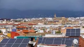 Los vecinos del casco histórico de Córdoba piden poder poner placas mientras no sean visibles a pie de calle