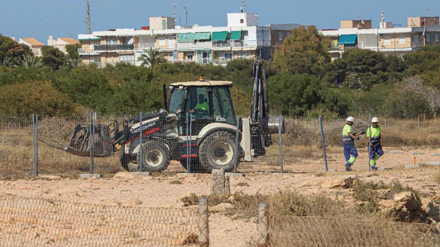 El promotor de las 2.200 viviendas en Cala Mosca reinicia las obras