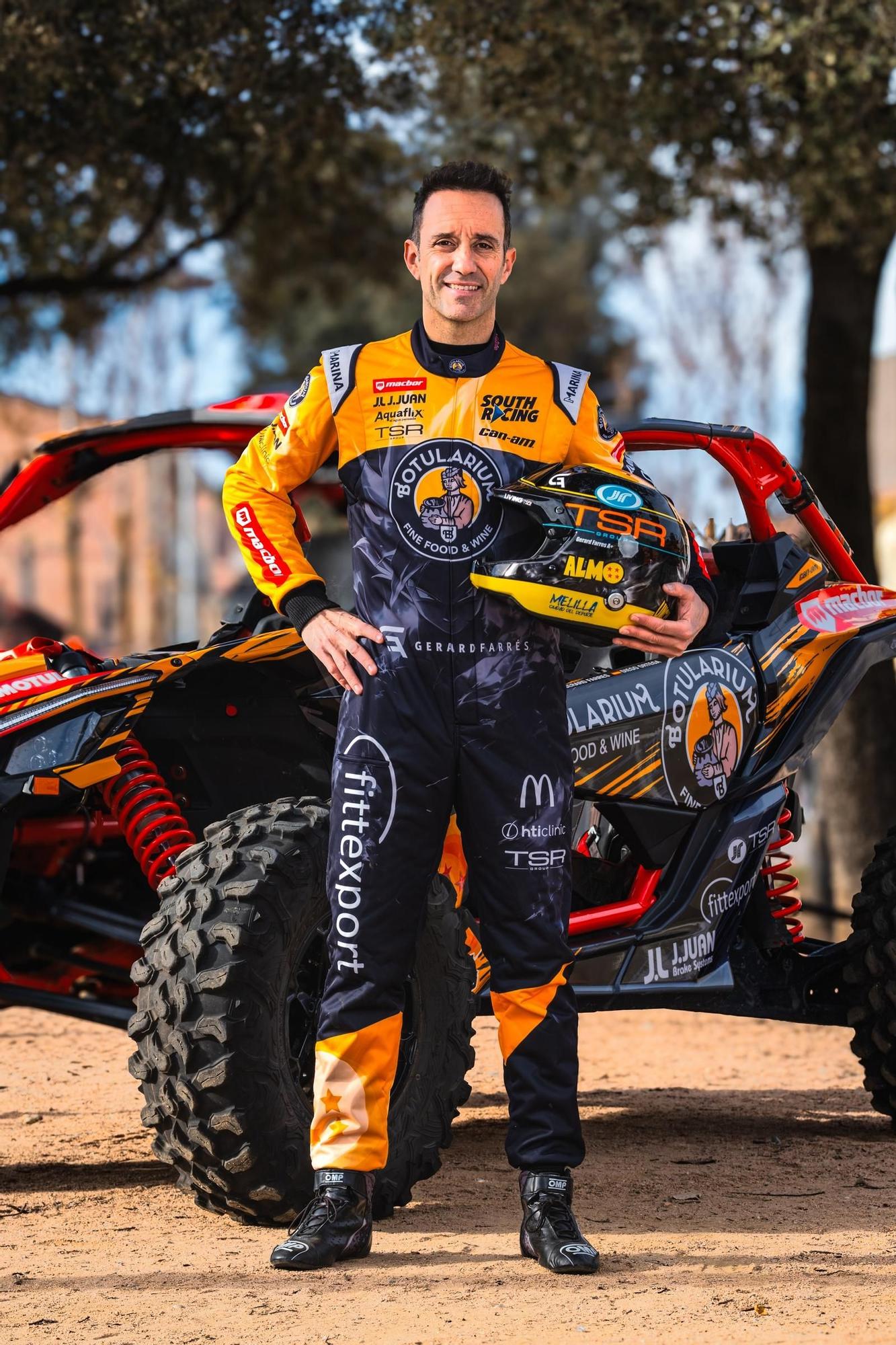 Imatges de Gerard Farrés amb el seu bugui de l'equip Can-Am South Racing per al Dakar 2024