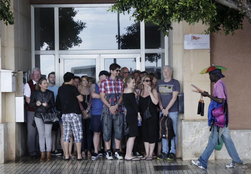 Jornada en Palma marcada por la lluvia