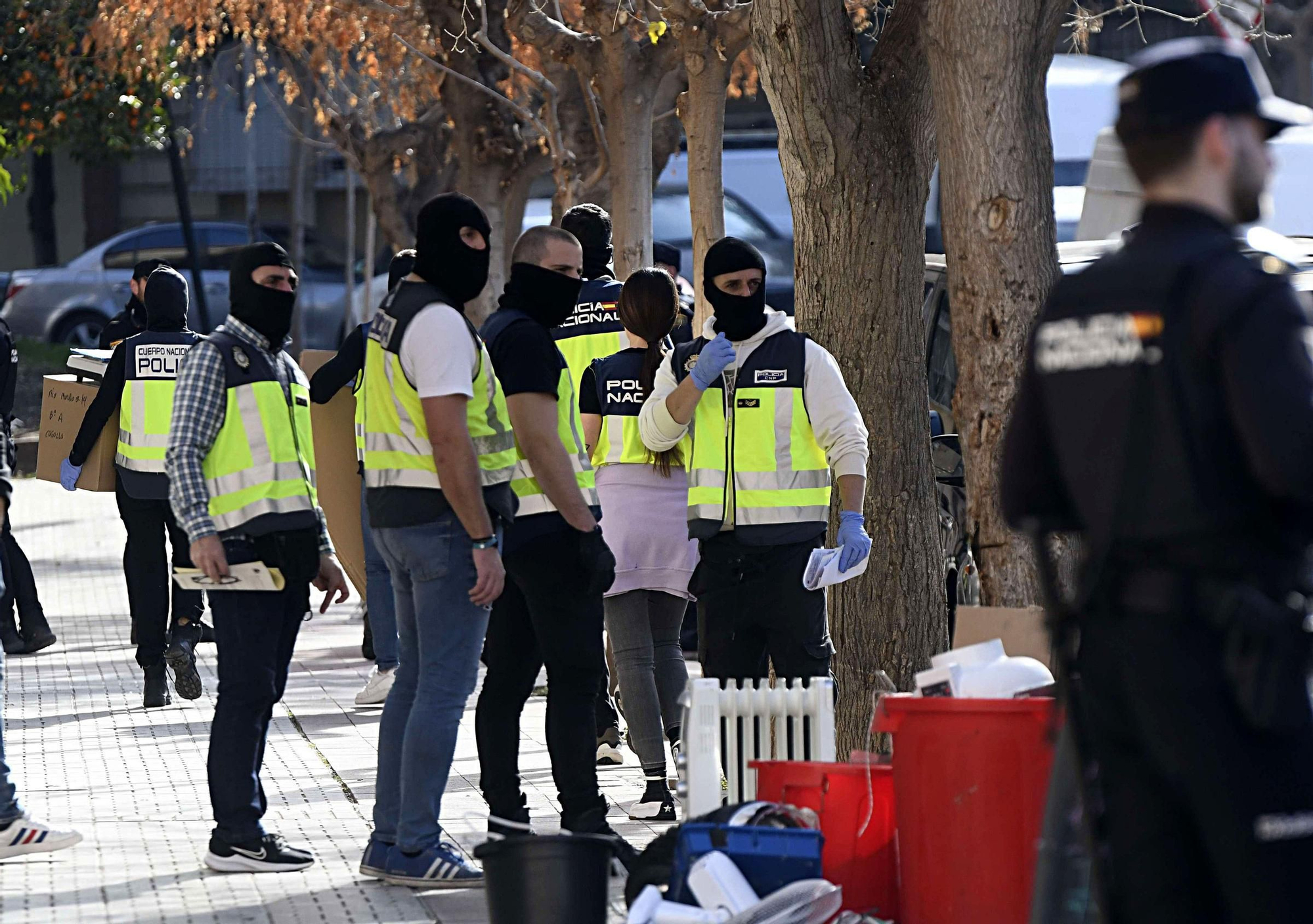 La redada contra el narcotráfico en el Polígono de La Paz, en imágenes