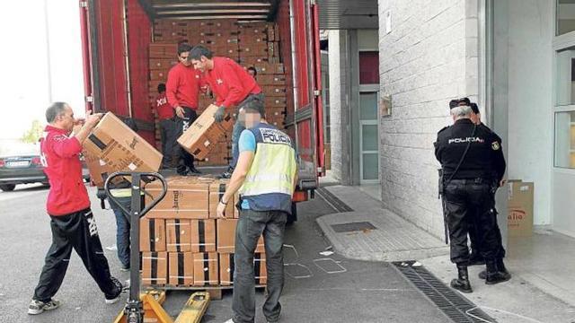 La operación de incautación iniciada el lunes continuó durante la mañana de ayer.