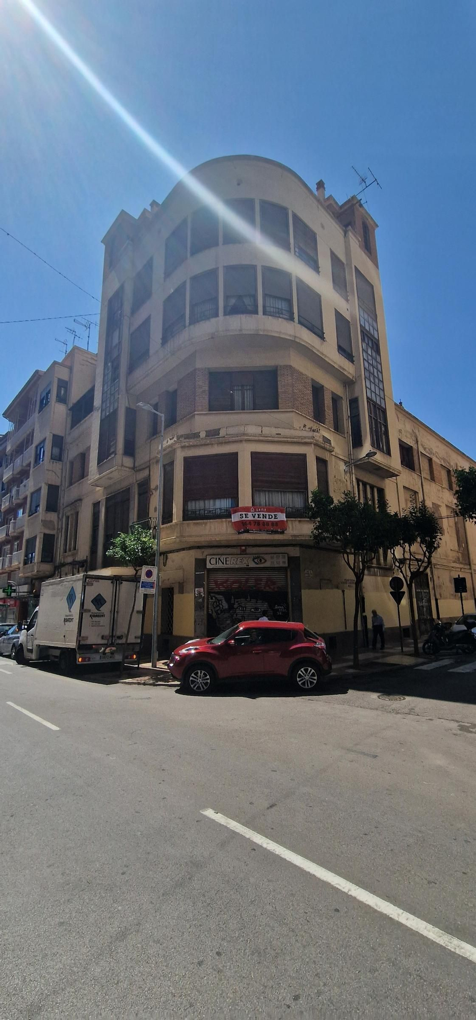 El estado actual del antiguo Cine Rex, en imágenes