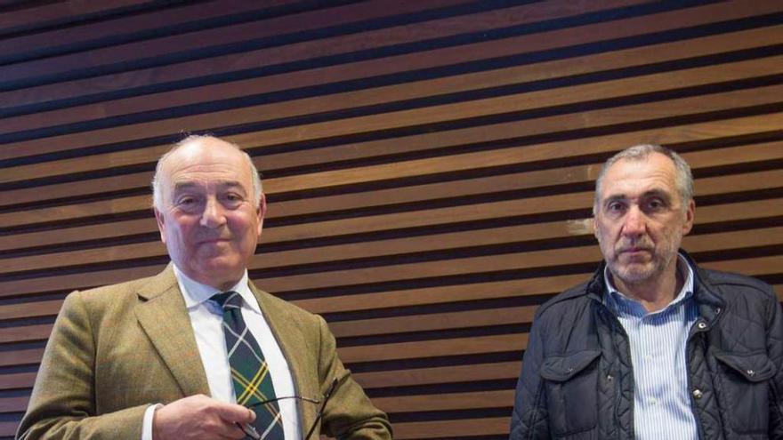 José Luis Rodríguez-Vigil y Benigno Fernández Fano, ayer durante la presentación del libro en el RIDEA.