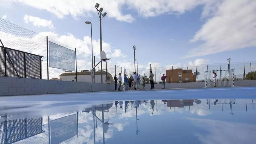 dica por 640.211 euros en la renovación de cuatro pistas deportivas de barrios