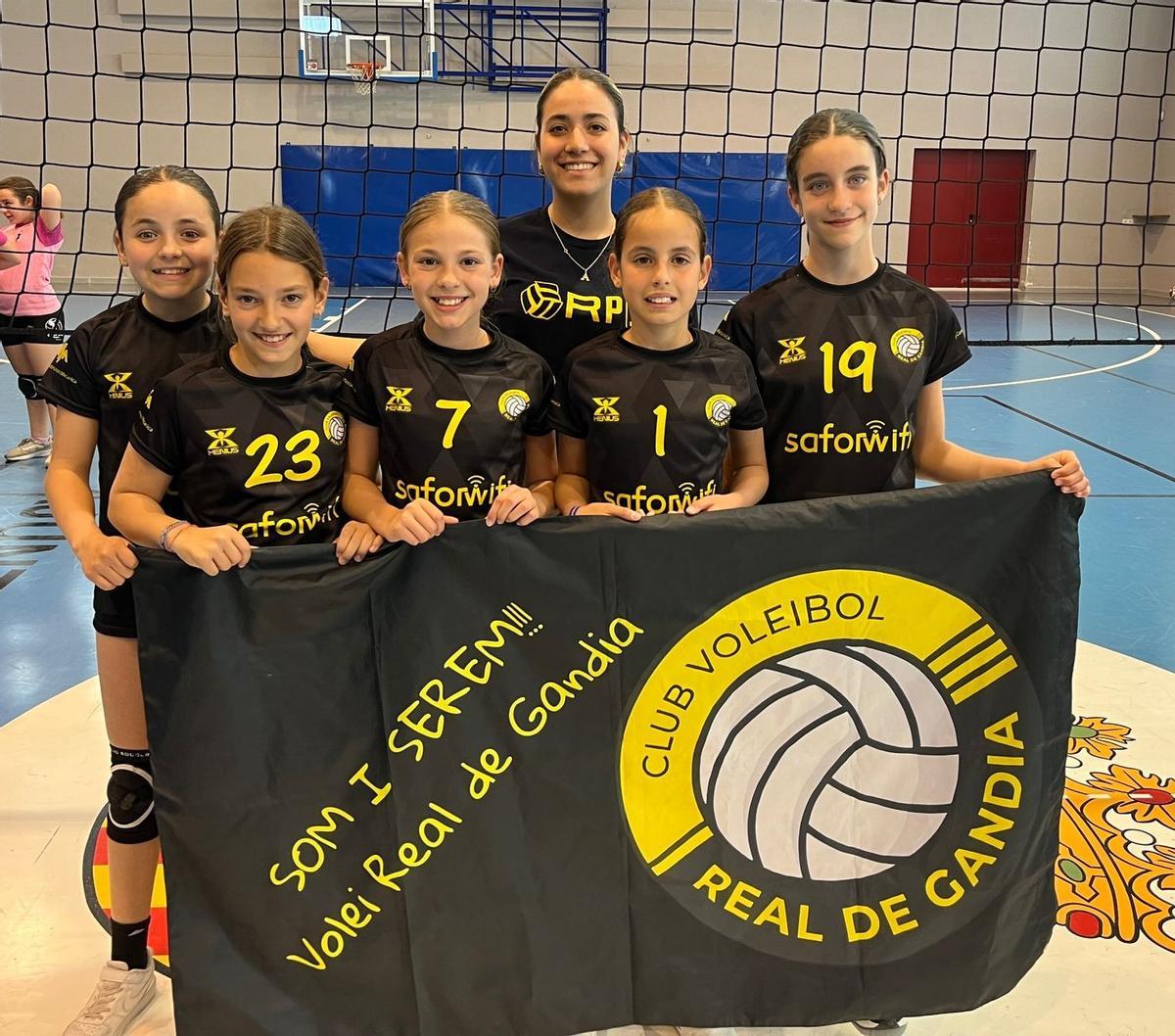 Las alevines del CV Real de Gandia