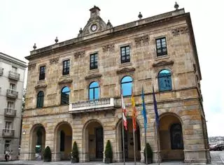 Lo que alega el trabajador bajo sospecha por el ordenador "oculto" en el Ayuntamiento de Gijón: ¿no es lo que parece?