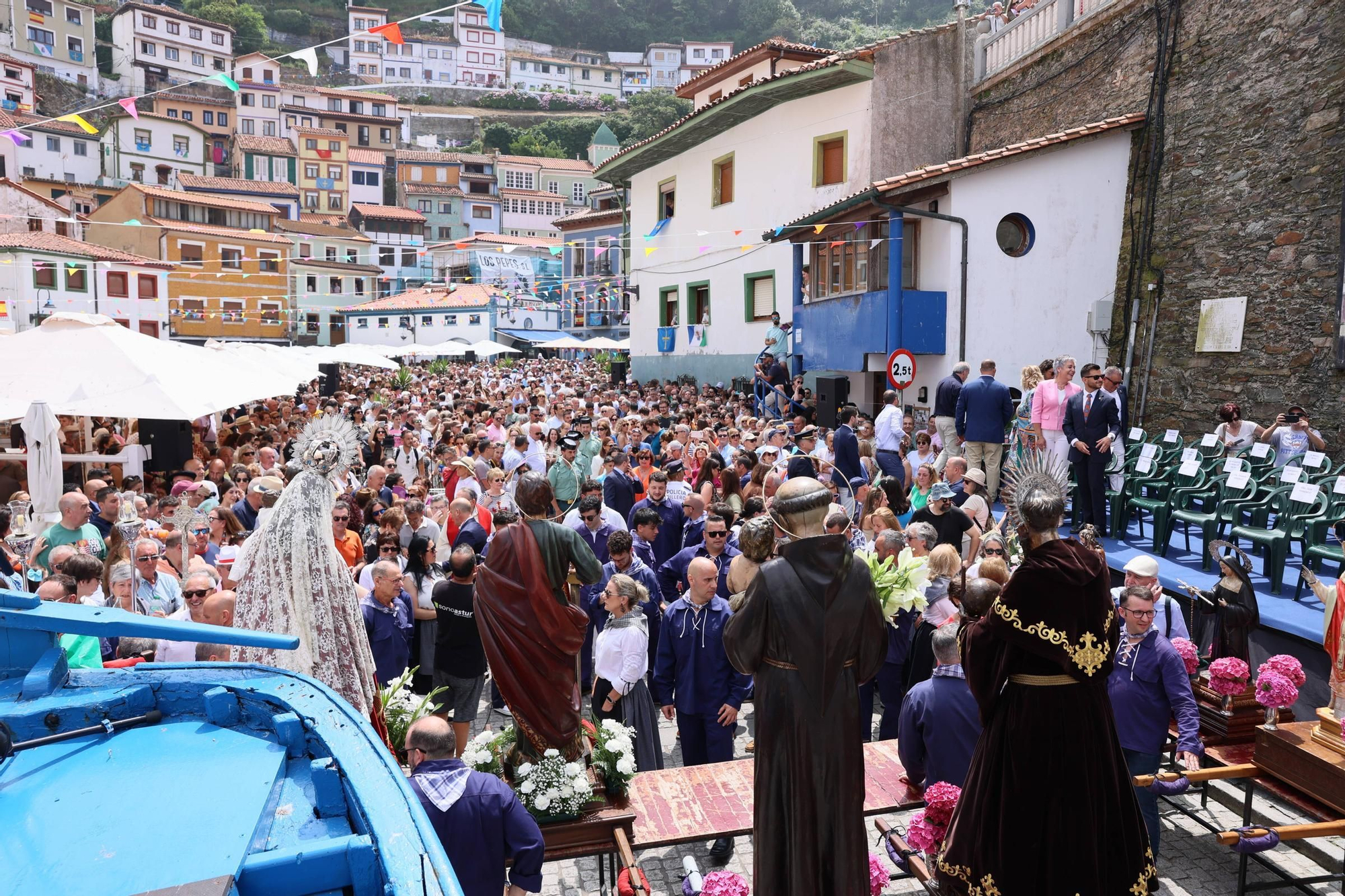 EN IMÁGENES: así fue el día de L'Amuravela en Cudillero