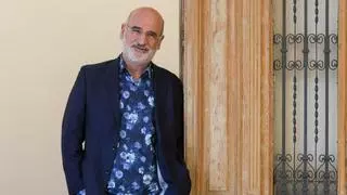 Fernando Aramburu: "En la poesía es donde estoy yo entero y verdadero"