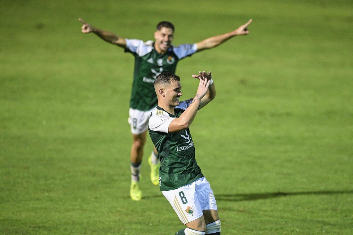 La victoria del Cacereño, en imágenes