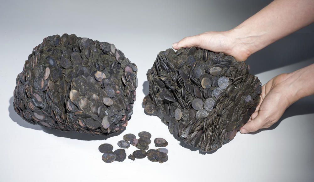 Troben restes i monedes de fa 1.600 anys a Israel