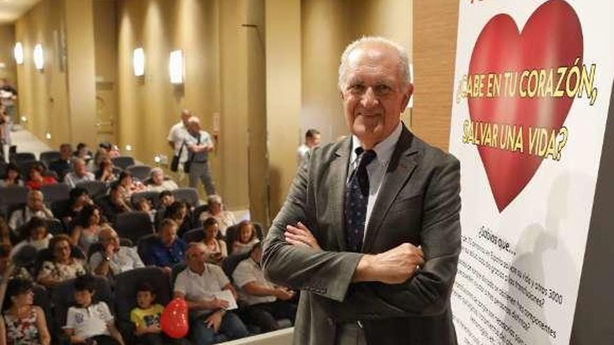 El doctor Antonio Medarde, distinguido con el VII Memorial &quot;Doctor Joaquín Fernández&quot;.