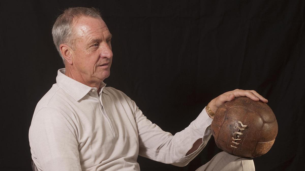 Johan Cruyff fotografiado en la sede de su fundación en noviembre de 2009
