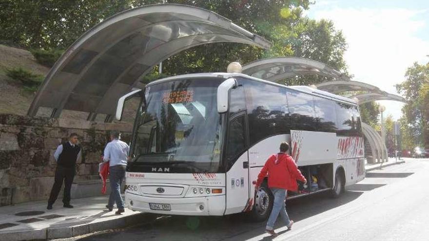 Intercambiador de autobuses en la Alameda de Ourense. // Jesús Regal