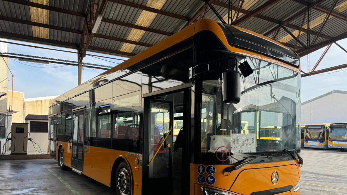 Uno de los autobuses lanzadera del corredor norte.