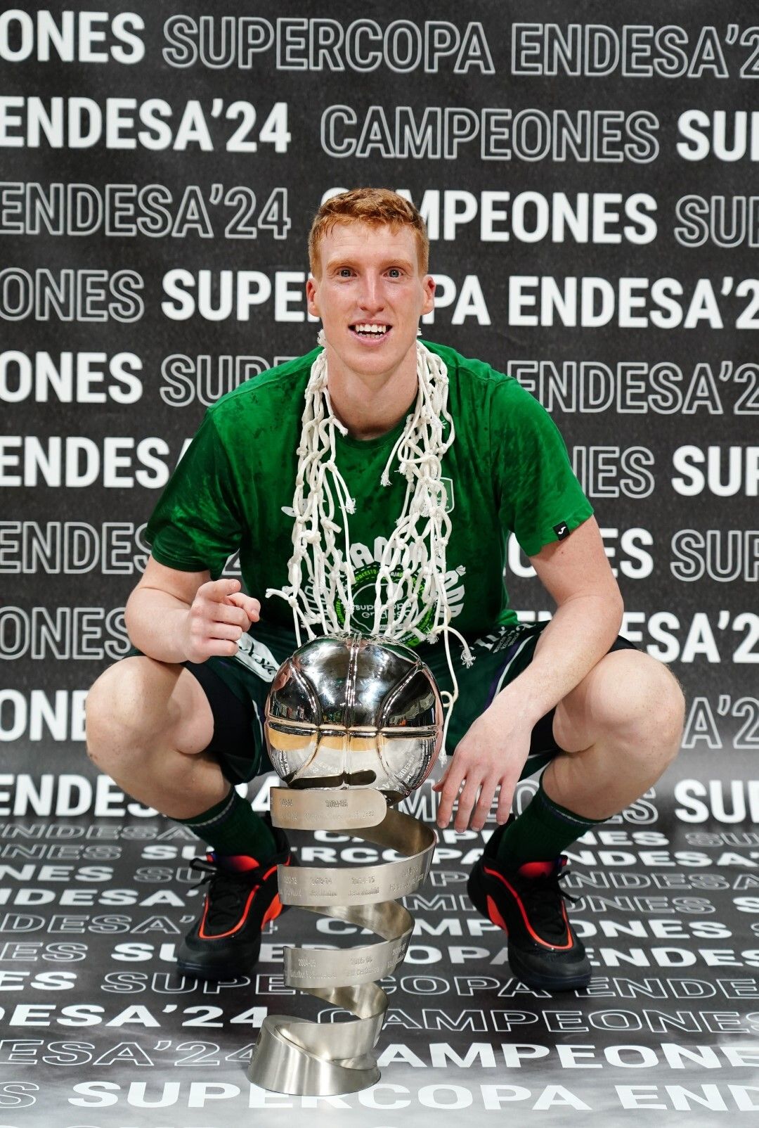 Sesión de fotos al Unicaja como campeón de la Supercopa de España 2024, tras derrotar al Real Madrid