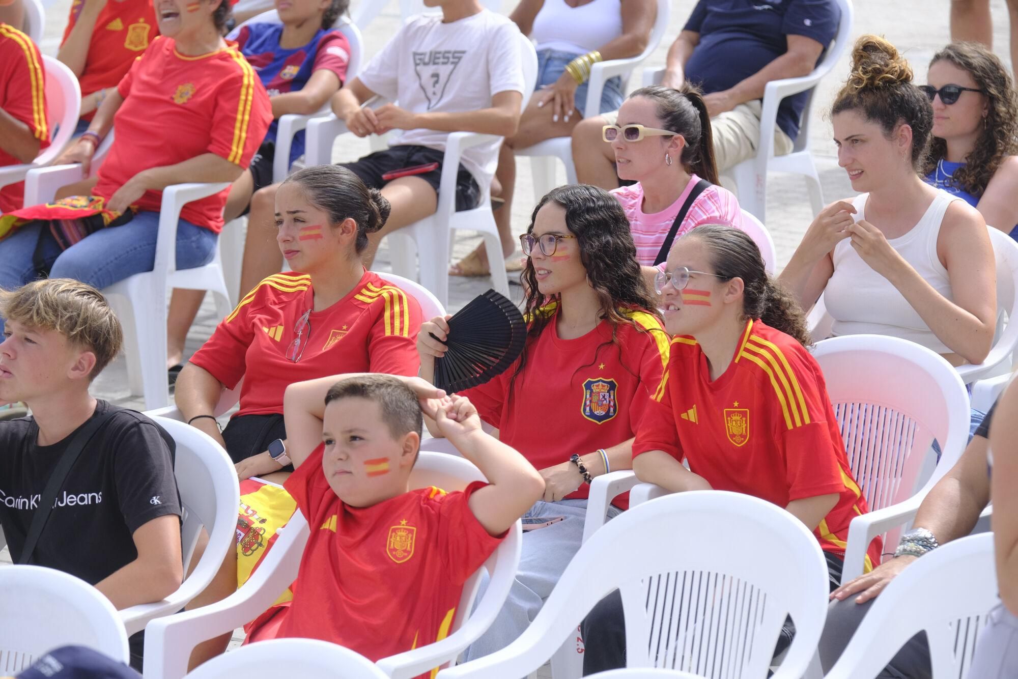 Ambiente de la final de la Eurocopa femenina de fútbol 