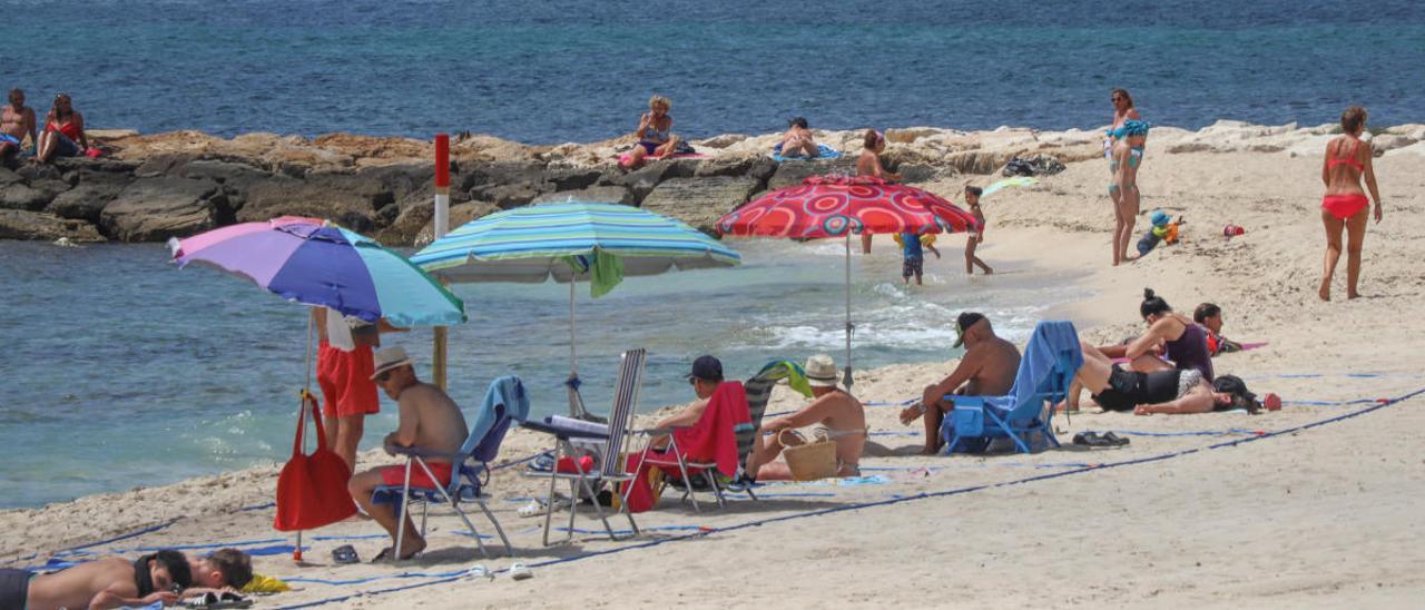 Imagen de la zona de la playa de Los Locos a la que le corresponde la ubicación de uno de los chiringuitos/ Foto Tony Sevilla