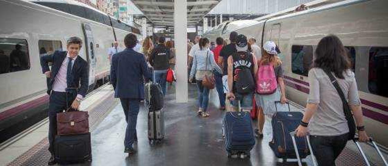 El AVE dejará la Costa Blanca a menos de 4 horas de Castilla-León a partir de julio