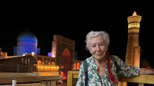 Kandy, la abuelita mochilera de 90 años, el año pasado en Uzbekistán