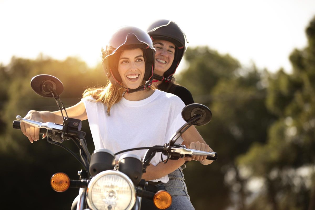 Conduciendo una moto