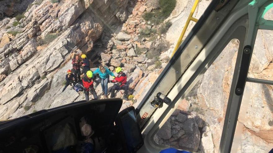 Rescatan a dos alemanes tras dormir al raso en la Sierra de la Muela