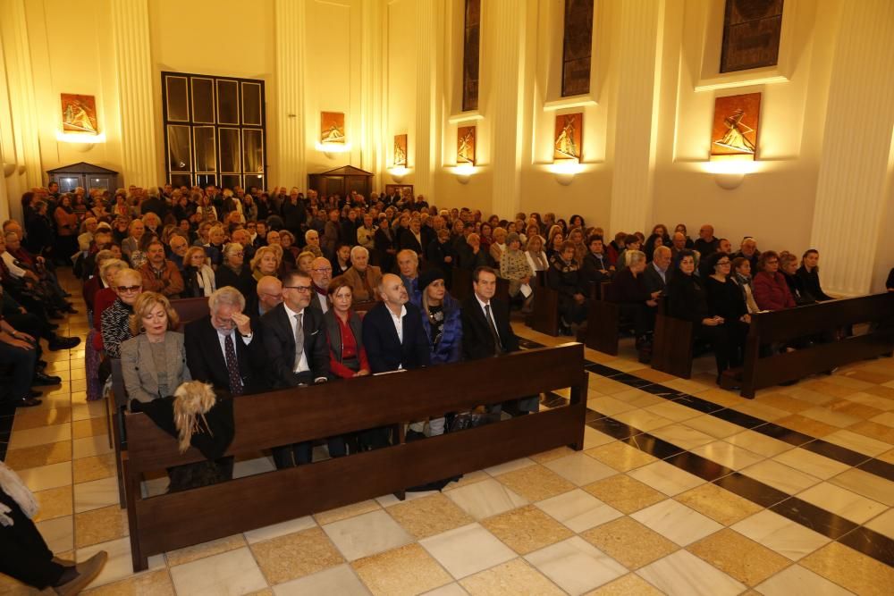 Familiares, amigos, autoridades políticas y sociedad civil despiden al exregidor de Vigo en un funeral cargado de solemnidad