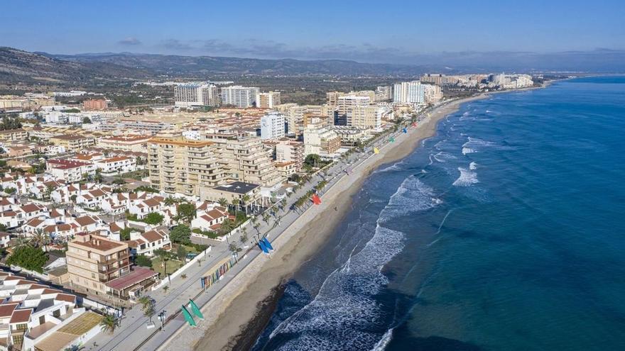 Die Regierung aktiviert den 11,2-Millionen-Plan zur Wiederherstellung einer der am stärksten betroffenen Strände in Castellón
