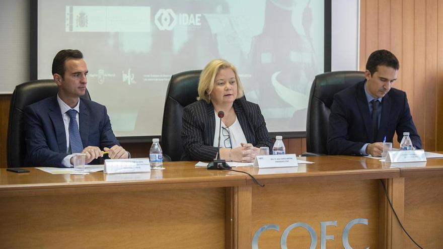 El programa de ayudas fue presentado ayer en la sede de la COEC.