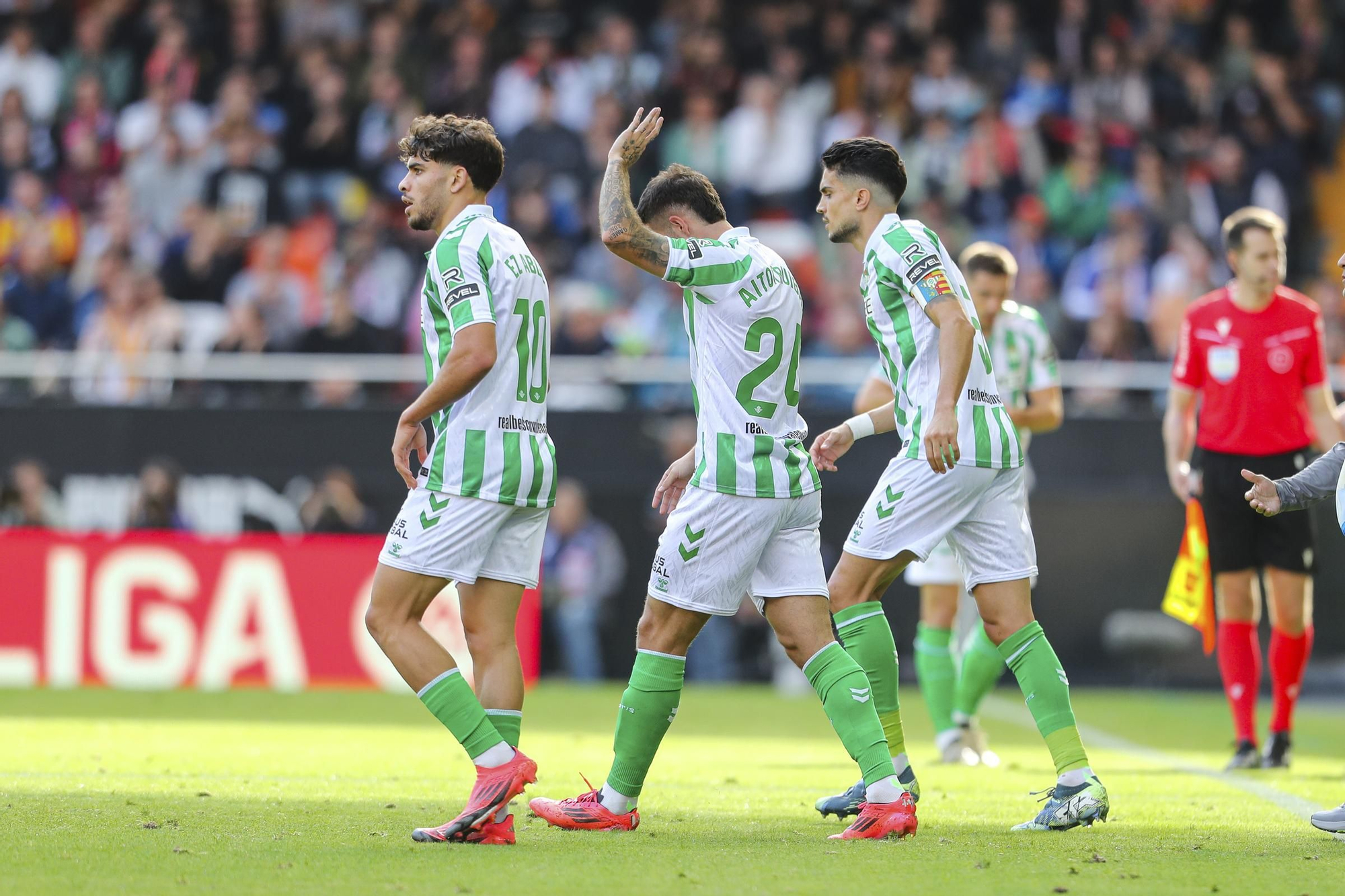 Aitor Ruibal of Betis celebrates an own goal scored by Hugo Duro of Valencia during the Spanish league, La Liga EA Sports, football match played between Valencia CF and Real Betis Balompie at Mestalla stadium on November 23, 2024, in Valencia, Spain. AFP7 23/11/2024 ONLY FOR USE IN SPAIN. Ivan Terron / AFP7 / Europa Press;2024;Soccer;Sport;ZSOCCER;ZSPORT;Valencia CF V Real Betis Balompie - La Liga EA Sport;