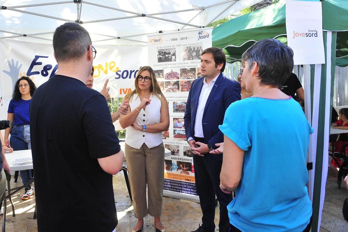 Fiesta de las personas sordas en Elche para proteger la lengua de signos