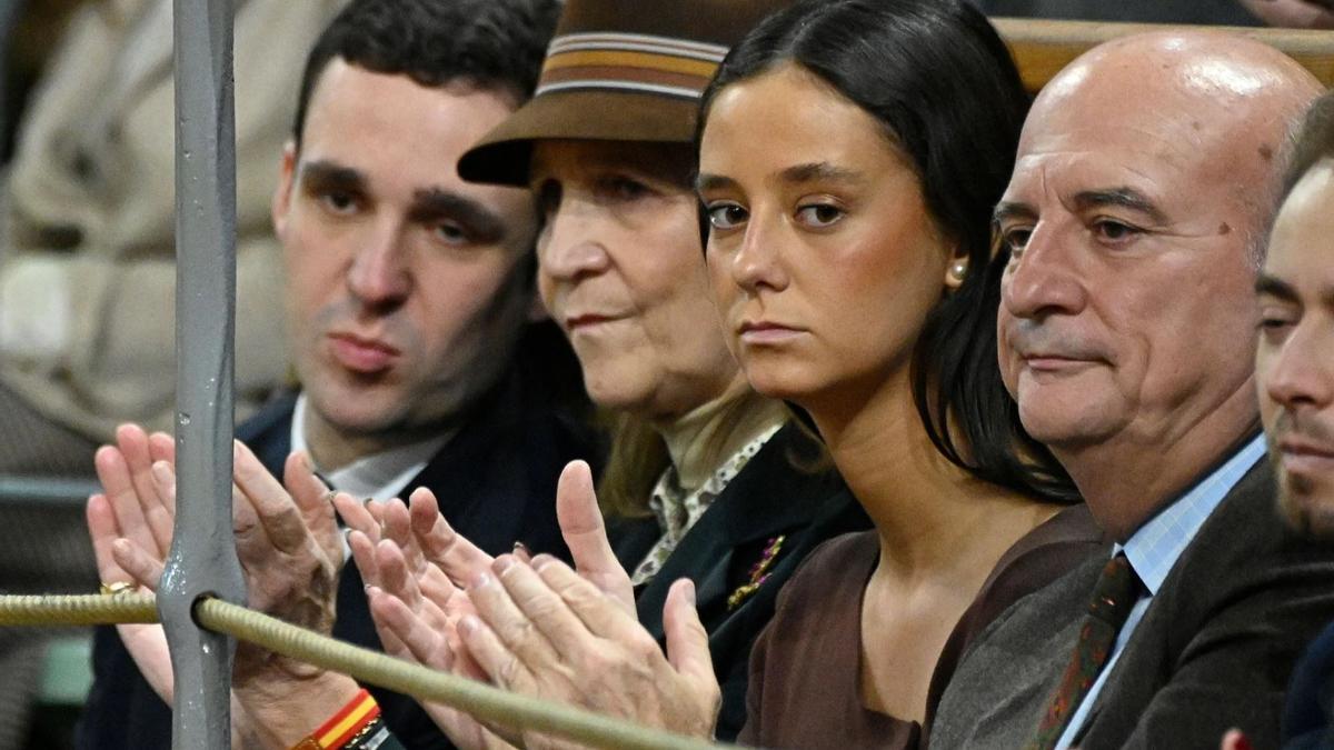 Pillan a Froilán subiendo a la casa de una conocida influencer tras su reencuentro público con su madre y su hermana