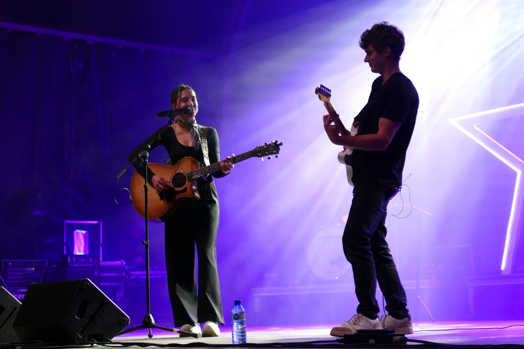 Sara Roy i Miki Núñez enamoren el Rampell de Figueres