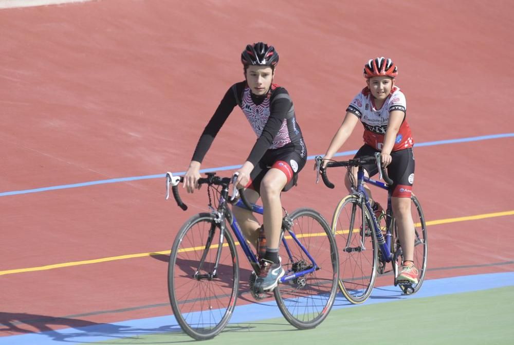 Exhibición en el velódromo de Molina de Segura