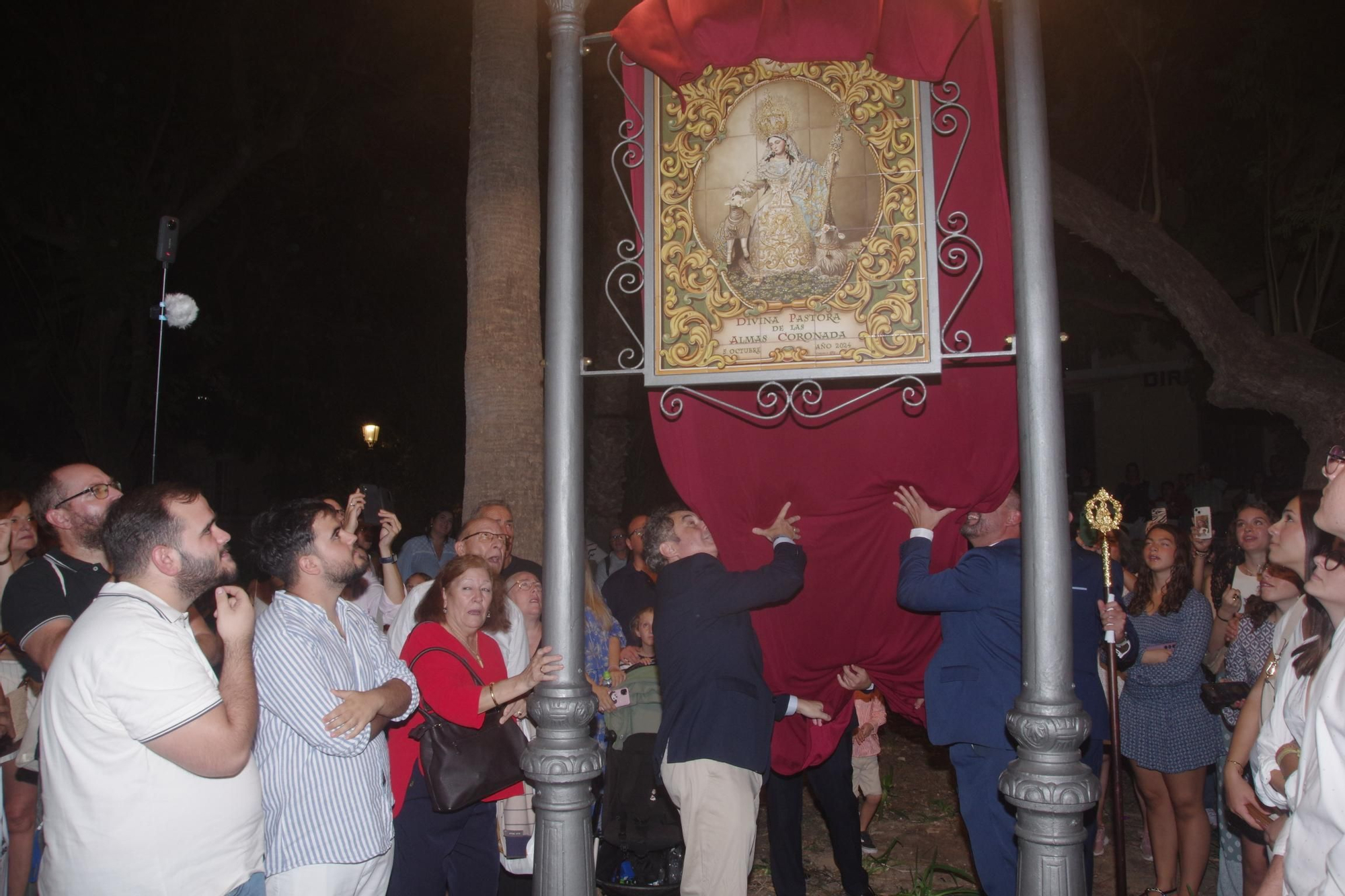 La procesión de la Divina Pastora por su Coronación Canónica, en imágenes
