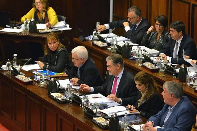 PLENO CABILDO TOMA POSESIÓN RUTH LEÓN MIGUEL ...