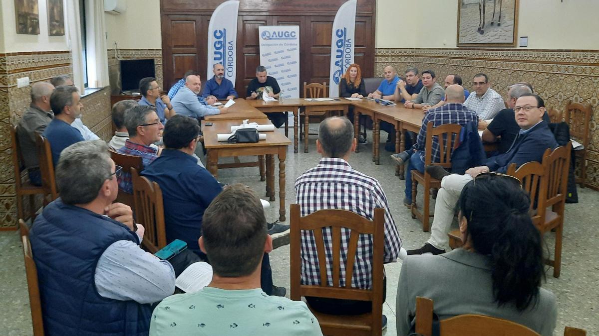 Representantes de Asociación Unificada de Guardias Civiles (AUGC) reunidos en Córdoba.