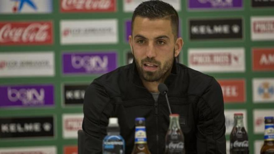Isidoro Gómez: «El play-off sería un logro para la trayectoria de este año»
