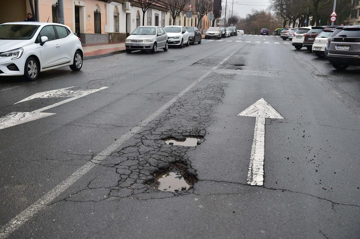 Fotogalería | Baches cada vez más profundos en Plasencia