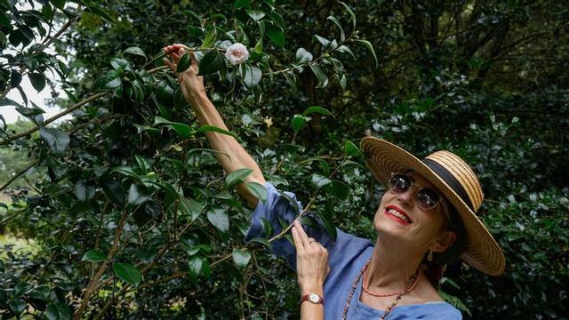 Silvia Rodríguez muestra la “Saleta’s summer”, en una imagen reciente.