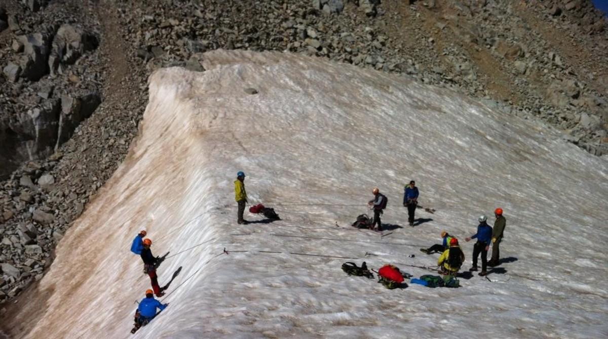 Curso de escalada y orientación de montaña en el monte Aneto.