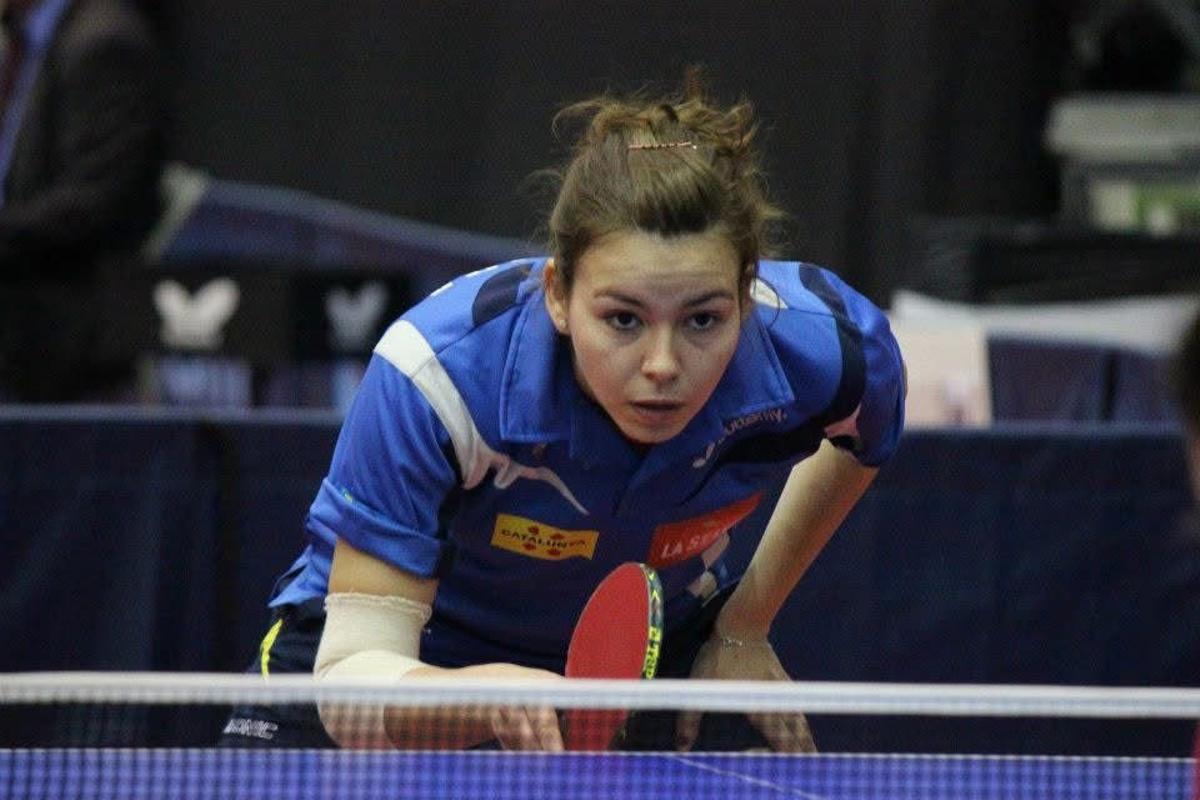 Badosa, en acció durant un partit