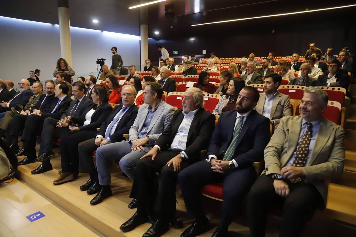 A.J.González Córdoba Manuel Jesús Baron alcalde de Antequera José Ignacio Landaluce alcalde de Algeciras José María Bellido, asiste e intervienen en el Foro "Ramal Central Ferroviario. Presente y futuro de la logística de Córdoba"