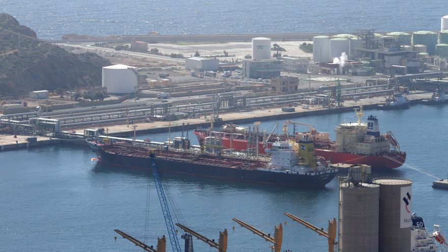 El Puerto de Cartagena busca clientes en el Foro Global de GNL