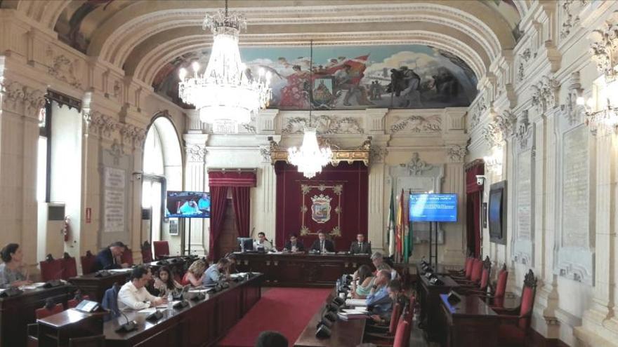 Reunión de la comisión de Economía, ayer.