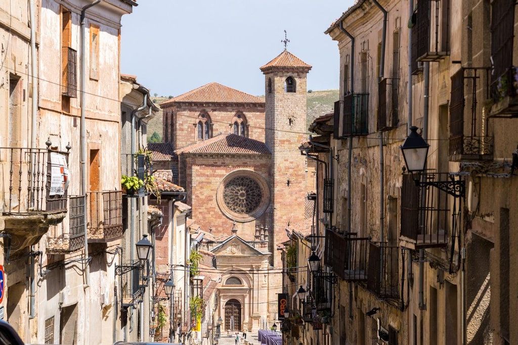 Vista de la catedral desde la Calle Mayor