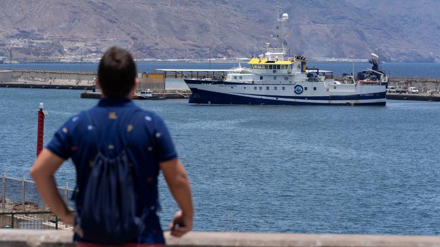 Canarias intenta que el &#039;Ángeles Alvariño&#039; prorrogue la búsqueda de Anna y Tomás Gimeno