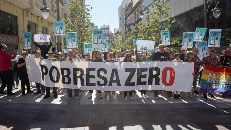 Alicante clama por la erradicación de la pobreza