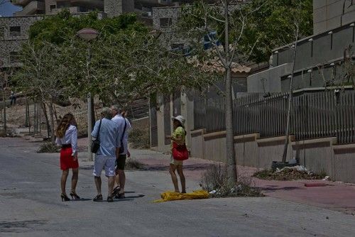 Falta de mantenimiento en el Paseo de Algeciras de Arenales